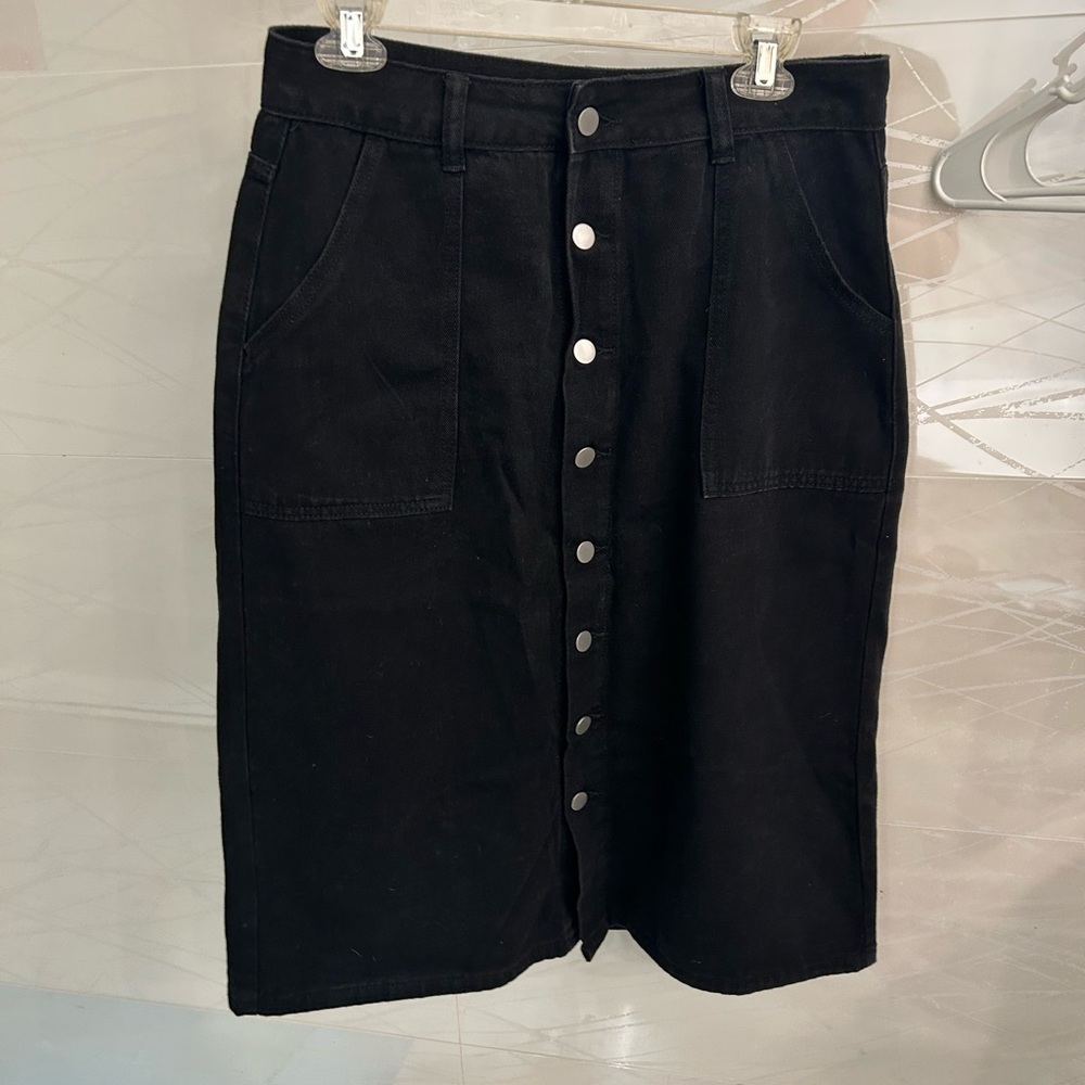 Black Button-Front Denim Skirt
